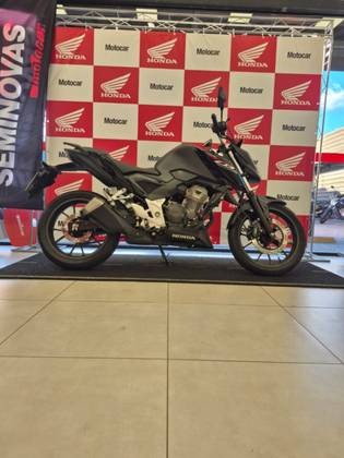 HONDA CB 300F TWISTER CBS HONDA CB 300F TWISTER CBS